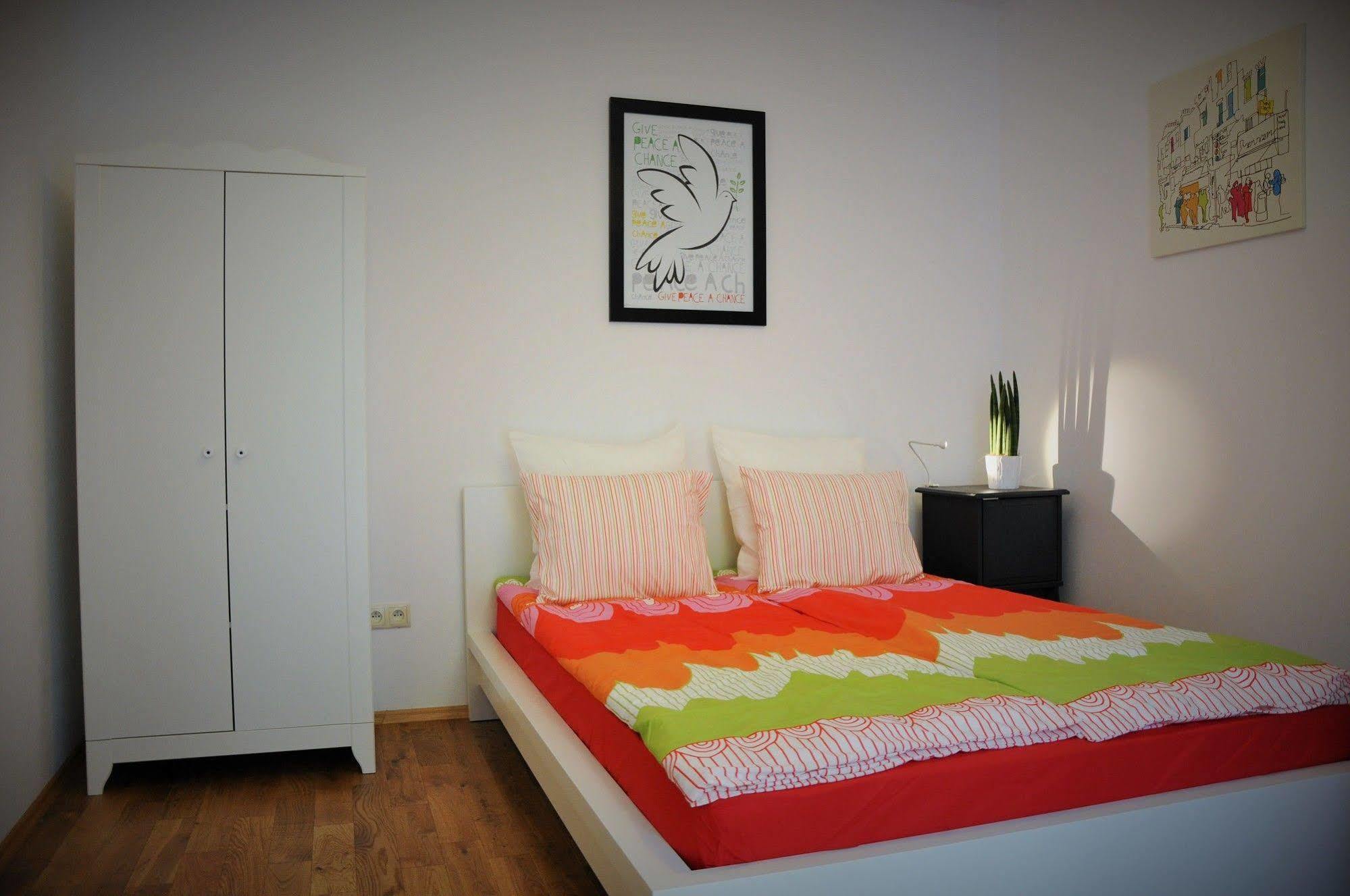 Happyguests Apartments Krakau Buitenkant foto