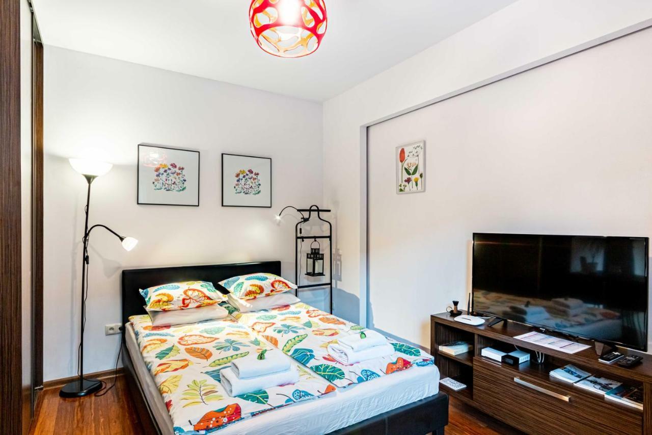 Happyguests Apartments Krakau Buitenkant foto
